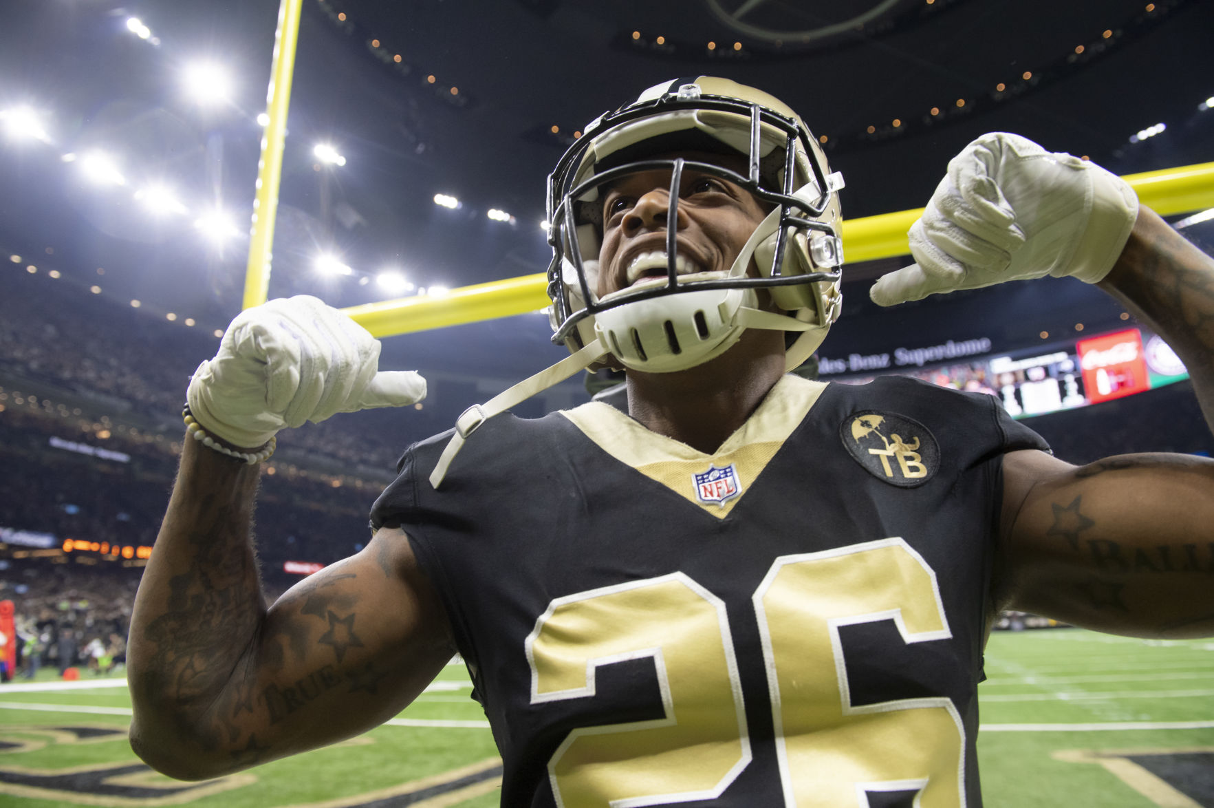 NO.saintsramsnfcfans.012019.cg.3963.JPG